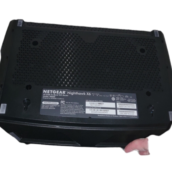 Netgear Nighthawk X6, lightly used for about a year. - Picture 2 of 3